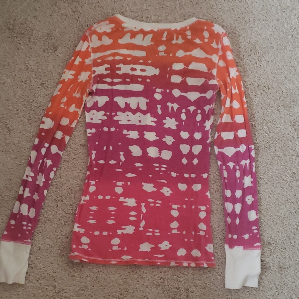 Nollie v-neck Henley - Picture 3 of 3